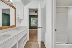10818 Elmdale Dr, Houston, TX 77070 - Photo 38