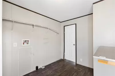 4423 W Bayshore Road, Anahuac, TX 77514 - Photo 30