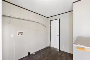 4423 W Bayshore Rd, Anahuac, TX 77514 - Photo 30