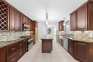 7909 Silver Oak Dr, Texas City, TX 77591 - Photo 10
