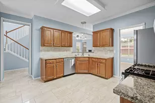 20518 Serringdon Dr, Katy, TX 77449 - Photo 4