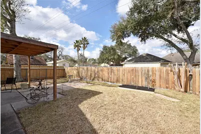 900 Chateau Place, Richmond, TX 77469 - Photo 32