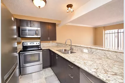 6168 W Airport Boulevard #16, Houston, TX 77035 - Photo 6