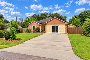 5021 Paula St, Houston, TX 77033 - Photo 4