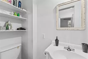 2509 Whitney St, Houston, TX 77006 - Photo 18