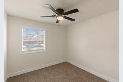 821 Mark St, Deer Park, TX 77571 - Photo 4