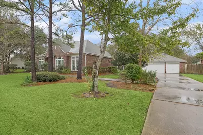 304 Scenic View Drive, Friendswood, TX 77546 - Photo 4
