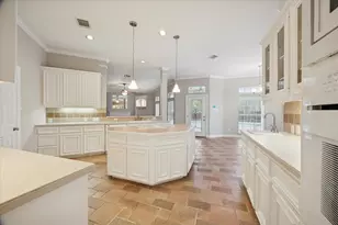 304 Scenic View Dr, Friendswood, TX 77546 - Photo 14