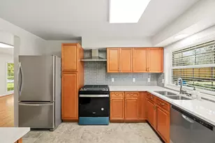 5109 Nina Lee Ln, Houston, TX 77092 - Photo 10