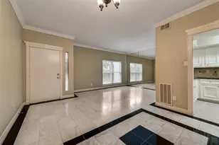 1300 Augusta Dr, Houston, TX 77057 - Photo 4