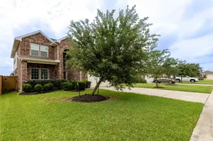 2318 N Red Slate Dr, Rosharon, TX 77583 - Photo 6