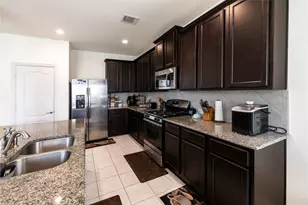 2318 N Red Slate Dr, Rosharon, TX 77583 - Photo 14