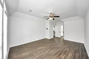 5310 Oak Cove Dr, Houston, TX 77091 - Photo 22