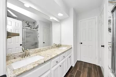5310 Oak Cove Drive, Houston, TX 77091 - Photo 32
