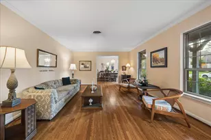 12127 Overcup Dr, Houston, TX 77024 - Photo 10