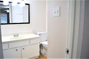 2250 Bering Dr, Houston, TX 77057 - Photo 8