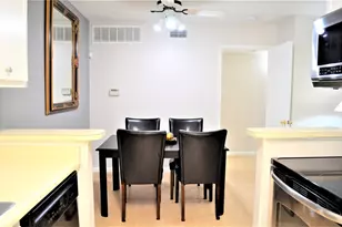 2250 Bering Dr, Houston, TX 77057 - Photo 4