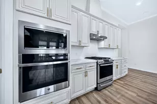 9627 Champion Heavens Dr, Spring, TX 77379 - Photo 10