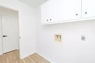 9810 Jockey Club Dr, Houston, TX 77065 - Photo 10