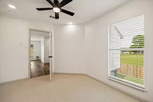 9203 Belle Park Dr, Houston, TX 77099 - Photo 26