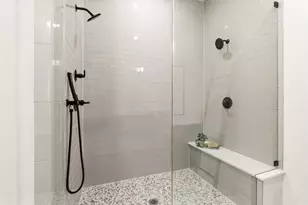 2125 Hoskins Dr, Houston, TX 77080 - Photo 22
