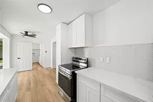 12335 Twin Pines, Conroe, TX 77303 - Photo 14