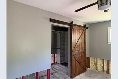 702 E Dallas Street, Fresno, TX 77545 - Photo 10