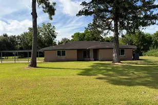 702 E Dallas St, Fresno, TX 77545 - Photo 1