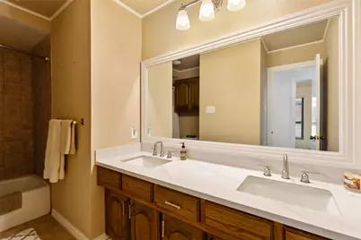 2112 Hunters Ridge, Carrollton, TX 75006 - Photo 24