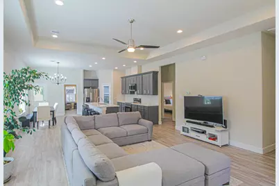 166 S Village Cove Loop, Livingston, TX 77351 - Photo 2
