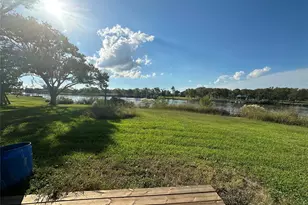 1414 Angle Rd, Angleton, TX 77515 - Photo 4