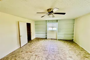 1414 Angle Rd, Angleton, TX 77515 - Photo 8