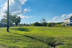 1414 Angle Rd, Angleton, TX 77515 - Photo 18