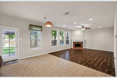 50 N Spinning Wheel Circle, The Woodlands, TX 77382 - Photo 12