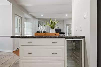 12318 Perthshire Road, Houston, TX 77024 - Photo 8