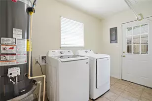 12318 Perthshire Rd, Houston, TX 77024 - Photo 20