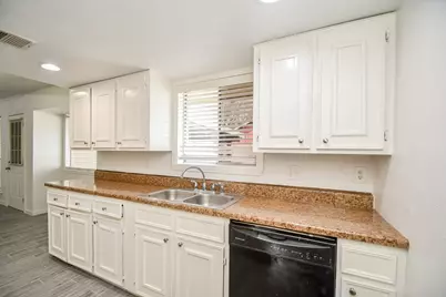 13467 Linden Street, Sugar Land, TX 77498 - Photo 18