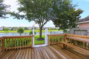 12318 Shadow Island Dr, Houston, TX 77082 - Photo 32