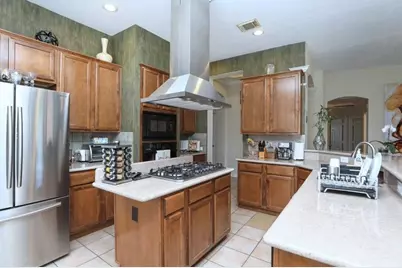 12318 Shadow Island Drive, Houston, TX 77082 - Photo 18