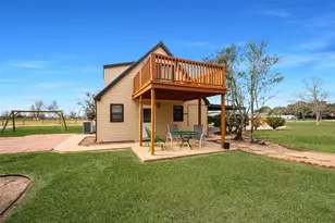 15021 County Rd 272, East Bernard, TX 77435 - Photo 2