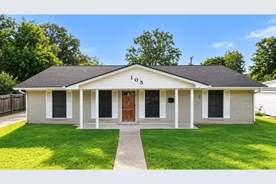 105 S Ringgold Street, West Columbia, TX 77486 - Photo 1