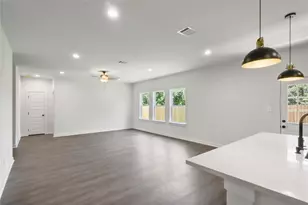 5815 Woodrow St, Texas City, TX 77591 - Photo 8