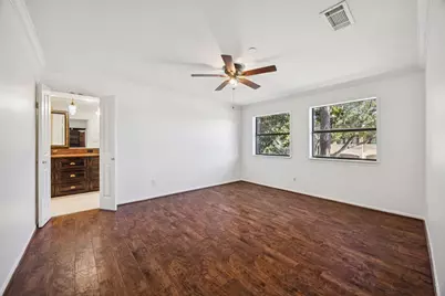 20 Town Oaks Place, Bellaire, TX 77401 - Photo 30