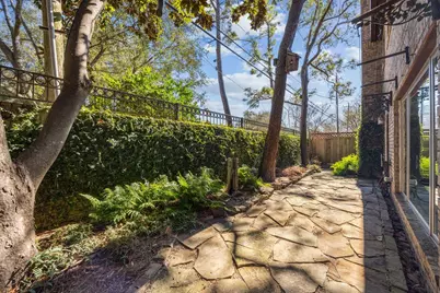 20 Town Oaks Place, Bellaire, TX 77401 - Photo 42