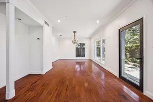 20 Town Oaks Pl, Bellaire, TX 77401 - Photo 16