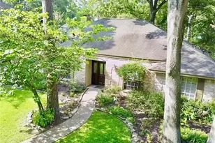 11710 Glenway Dr, Houston, TX 77070 - Photo 2