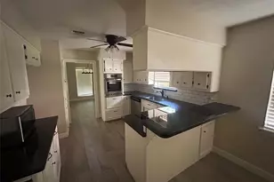 11710 Glenway Dr, Houston, TX 77070 - Photo 12