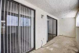 8527 Hearth Dr, Houston, TX 77054 - Photo 2