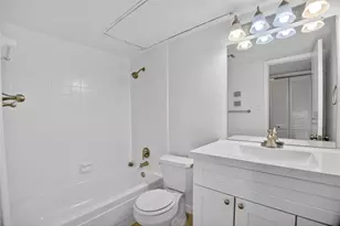 8527 Hearth Dr, Houston, TX 77054 - Photo 16