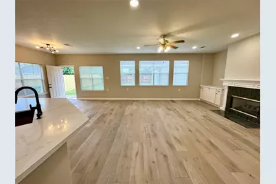 16519 Village View Trail, Sugar Land, TX 77498 - Photo 6